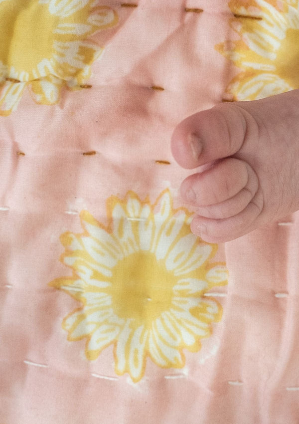 Daisy Pink Cot Quilt - Scar & Ko
